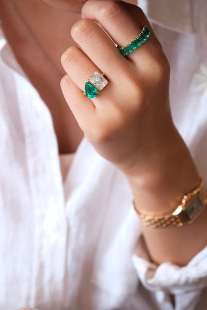 Emerald & Diamond Toi Et Moi Ring